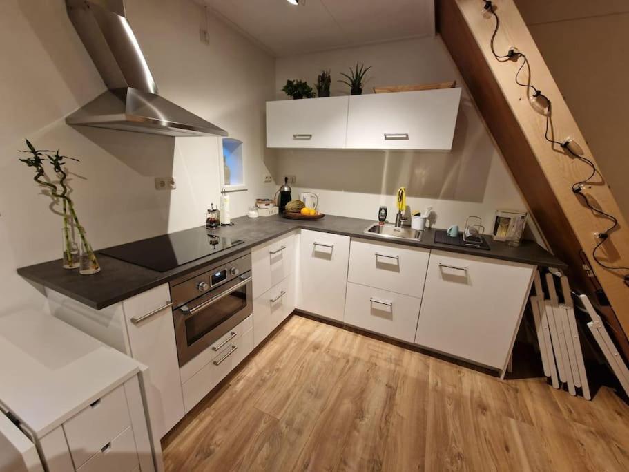 Huisje In Pieterburen Kültér fotó